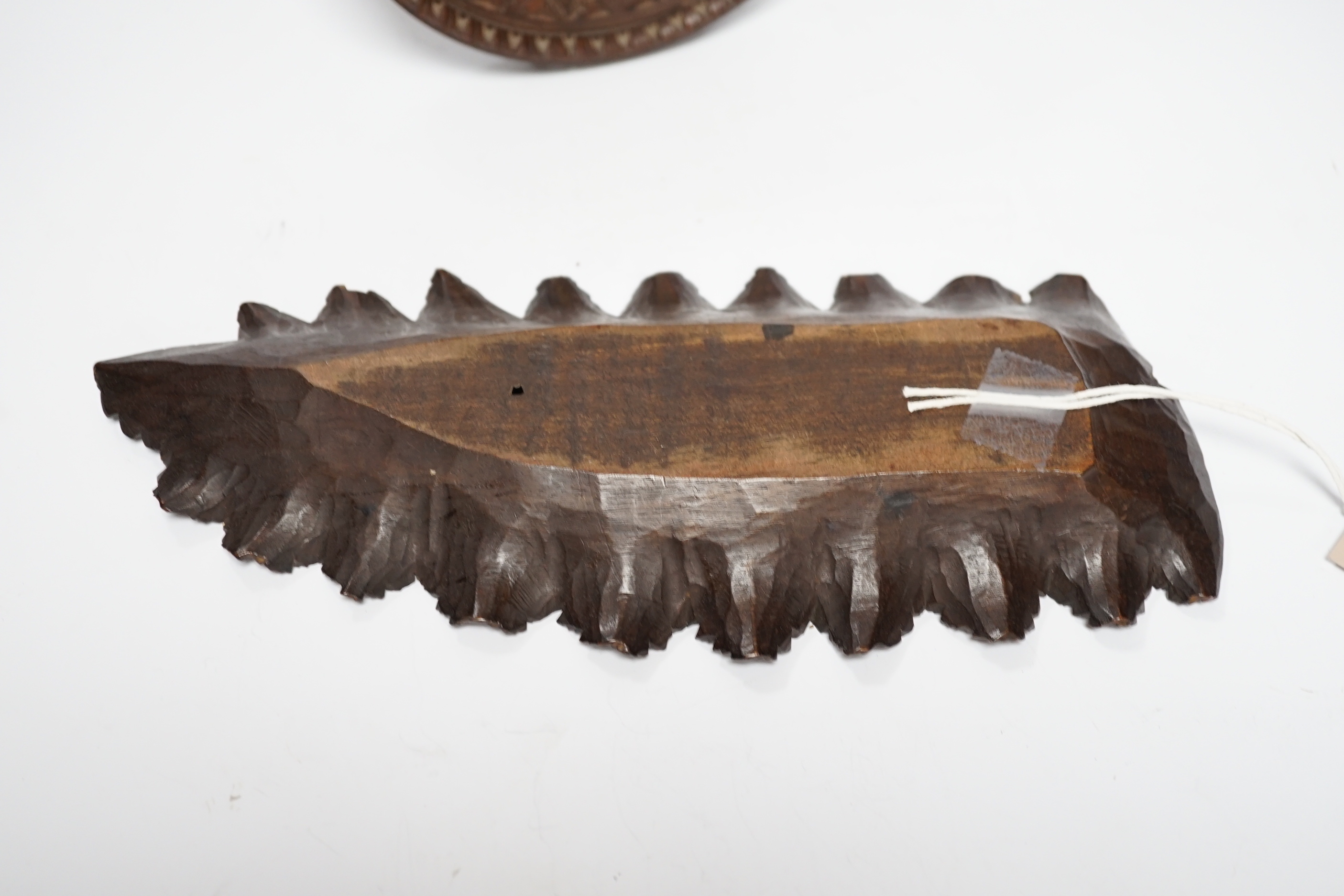 A Victorian carved wood photo frame and fern leaf dish, leaf dish 25c long